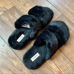 SOMA Faux Fur Slide Slippers w/ hard rubber sole Women’s 8 9